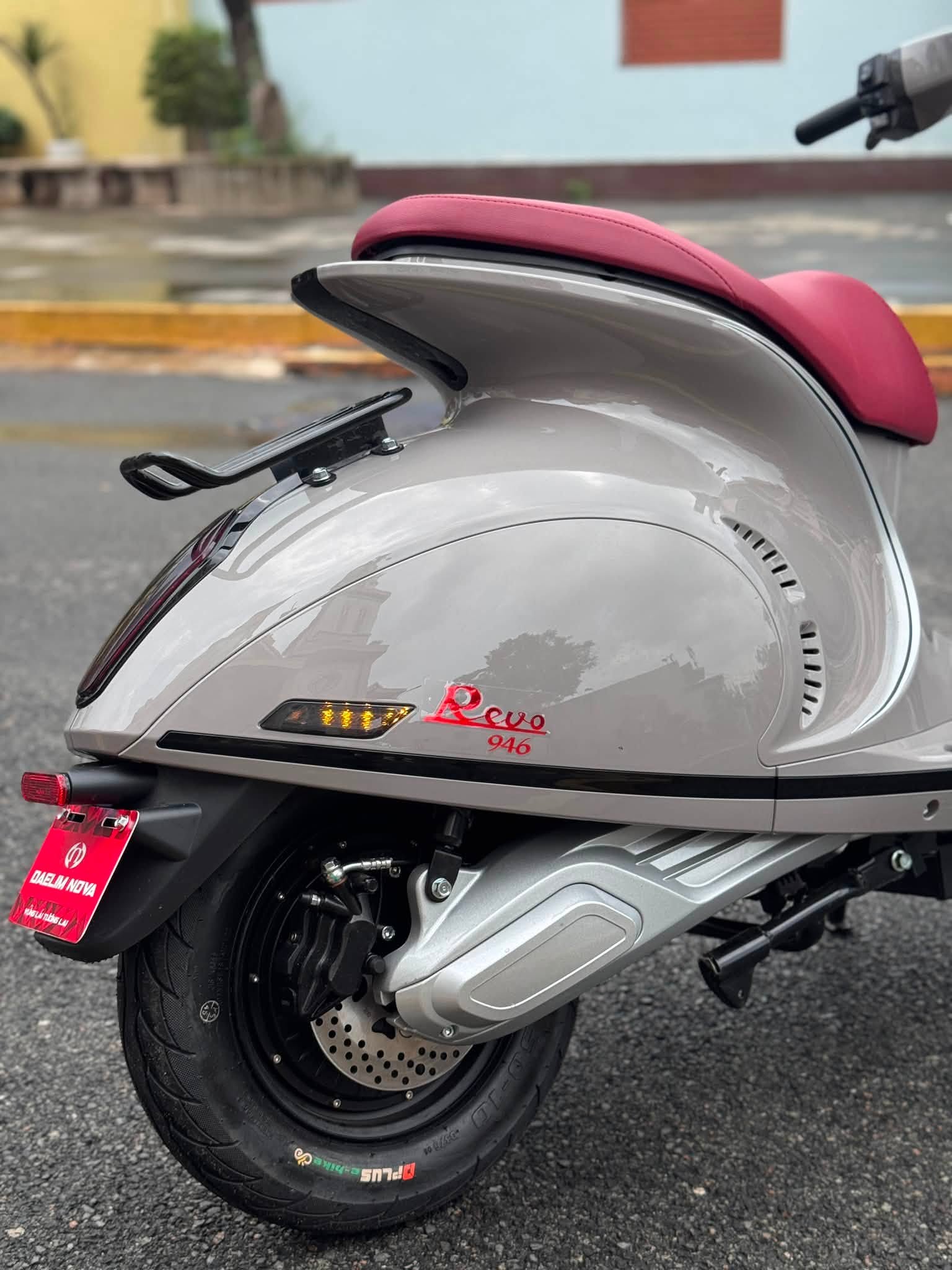 xe điện Revo 946