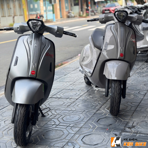 Xe máy điện Revo 946 màu xám mờ
