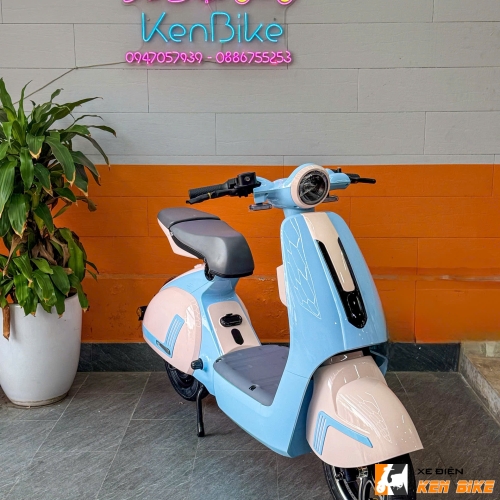 Siêu phẩm Xe điện Vespa Dior màu xanh